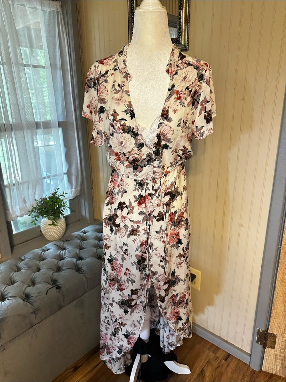Auguste Floral Midi Dress Womens US 10 Boho Cottagecore Button Front High Low